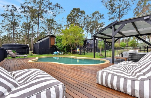 Ellalong House | Sweet Leaf Heavenly Hideaway Family Retreat