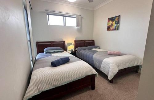 Mango Hill Apartment | Sweet Mango Hill Apartment w Convenient Location