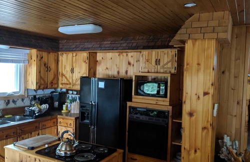Lion's Head Cottage | Sweet Maple B.T.B - Cozy Cottage On Georgian Bay In Very Private Cape Chin South