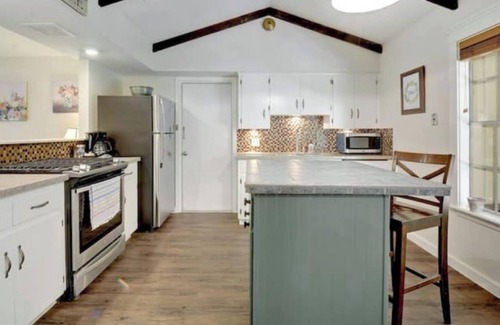 East Congress House | Sweet Melissa’s Bungalow
