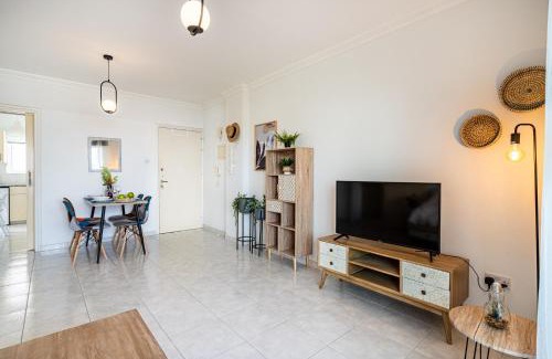 Skala Apartment | Sweet retreat 2-BR Apartment in Mackenzie
