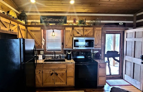 Cleveland Cabin | Sweet Retreat Cabin- Perfectly Named!