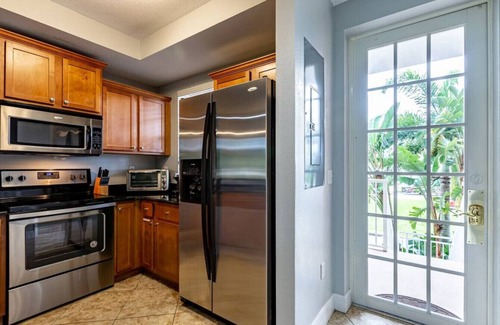Ruskin Apartment | Sweet Retreat Tampa Bay - Little Harbor Beach Resort - Waterfront Sleeps 7