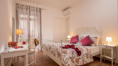Aventine Bed & Breakfast | Sweet Rooms Piramide Bed and Breakfast