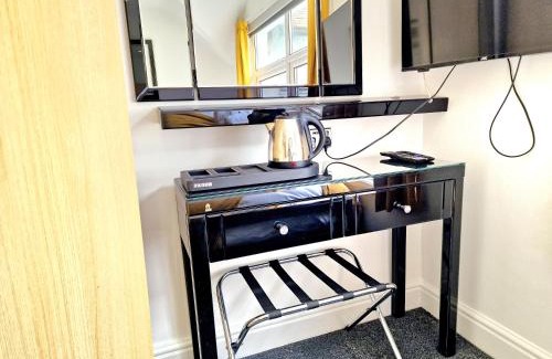 Oxford House | Sweet Rose Guest House Room 1