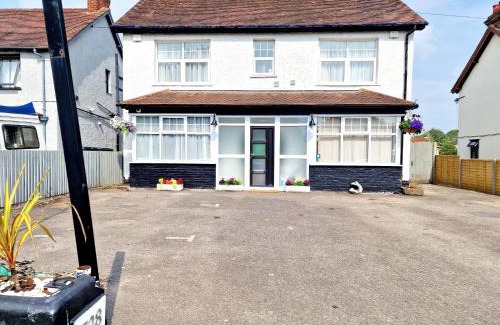 Oxford House | Sweet Rose Guest House Room 4