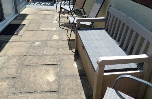 Shaldon Ski Chalet | SWEET SEA VIEW SHALDON CHALET nr BEACH, TORQUAY & DARTMOOR 7mile GOLF opposite.