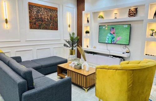 Surulere Apartment | Sweet Serenity with Lagos View