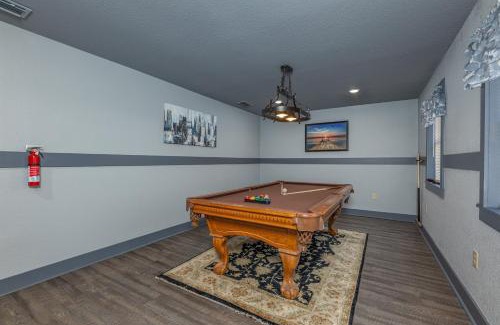 Pigeon Forge Ski Chalet | Sweet Surrender cabin