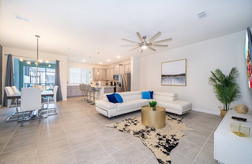 Four Corners Ski Chalet | Sweet Townhouse 4Beds/3Baths/Pool/18Min Disney
