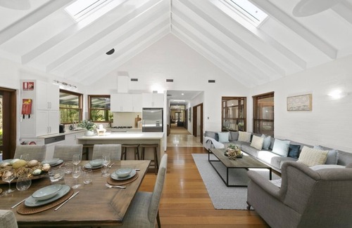 Pokolbin House | Sweetacres Hunter Valley - 5 uniquely styled cottages and stunning main house
