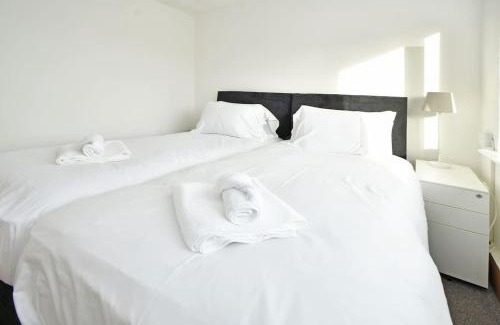 Crewe House | Sweetbriar House - By Sigma Stays