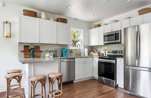 Old Village House | Sweetgrass Haven | 4BR in the Heart of Old Village