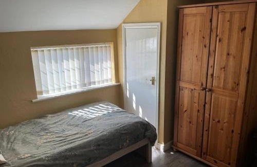 Louth House | Sweetpea Cottage - Sleeps 5 Parking & Pets Ok