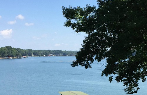 Troutman House | Swim, Boat, Jetski frm Private Cove into Lake Norman; Beautiful view Comfy House