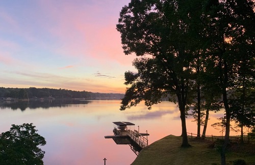 Troutman House | Swim, Boat, Jetski frm Private Cove into Lake Norman; Beautiful view Comfy House
