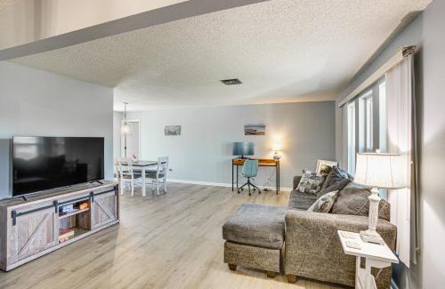 Caloosahatchee House | Swim, Hike and Golf Family Gem in Cape Coral!