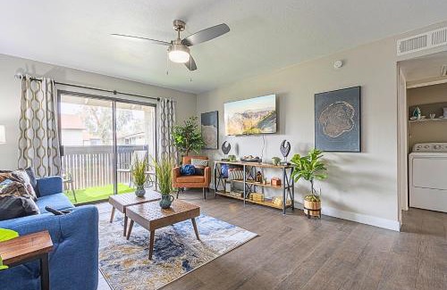 Paradise Valley Village Apartment | Swim & Trail Escape - Work-from-Home Ready with a King Bed & Self Check-In - C257