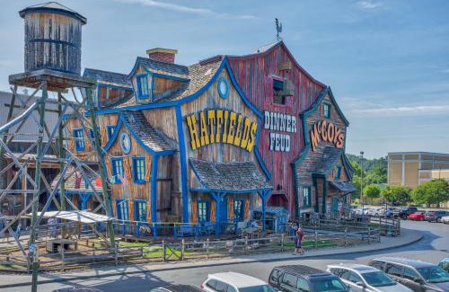 Seymour House | Swimming in the Smokies by American Patriot Getaways
