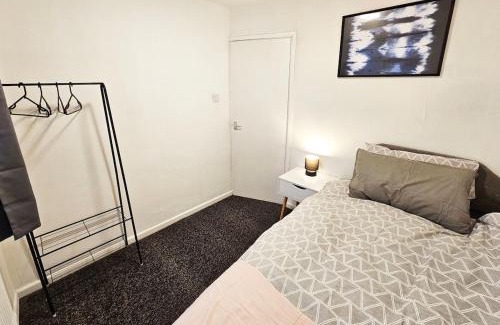 Swinton Apartment | Swinton, Manchester 2