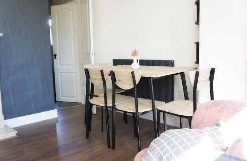 Swinton Apartment | Swinton, Manchester