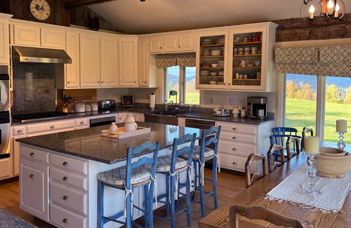Jeffersonville Ski Chalet | Swiss inspired chalet, breathtaking views, hot tub, close to slopes and village