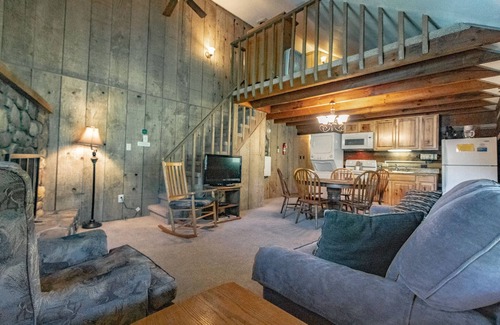 Blowing Rock Cabin | Swiss Mountain Village