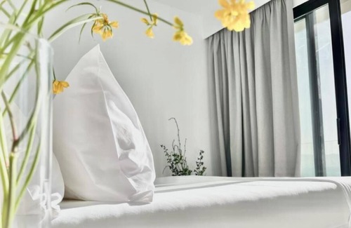 Orikum Hotel | Swiss Rivage Hotel