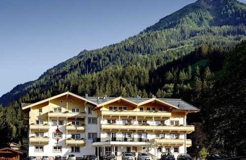 Schonbach House | Swiss stone pine suite - Hotel Grundlhof
