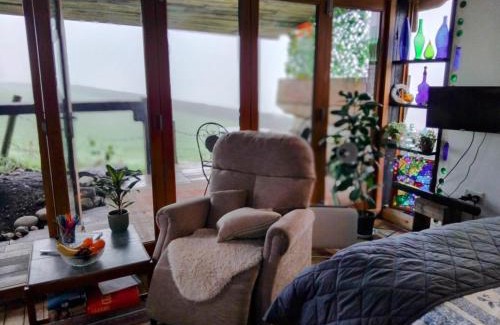 Llanelli Apartment | Swiss Valley Cabin - WoodFired Hot Tub & Therapies