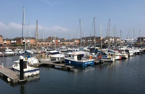 Penarth Apartment | Switchback Stays Marina Apartments