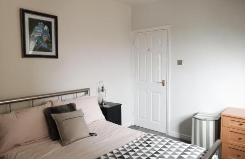Penarth Apartment | Switchback Stays Marina Apartments
