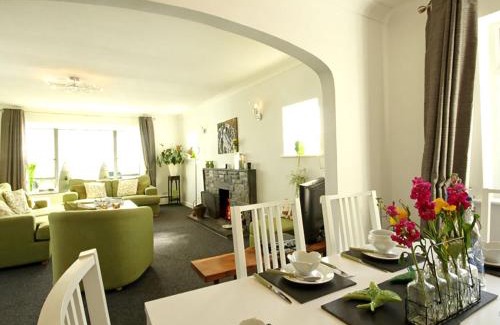 Criccieth House | Swn Y Gwynt