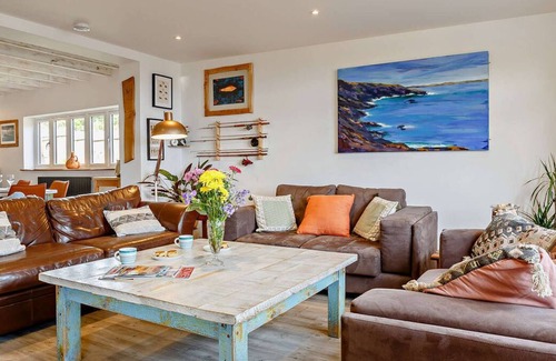 Bwlchtocyn House | Swn Y Mor Bungalow in the beautiful Pwllheli