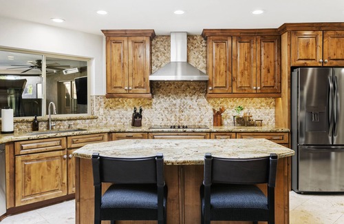 Buenavante House | SWSS - Unwind in Luxury: RnR - Scottsdale's Premier Entertainment Oasis 7 bedroom, 8.5 bath