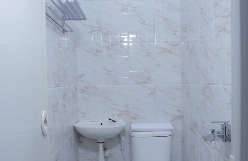 Jakarta Hotel | Syariah Amethyst Cengkareng