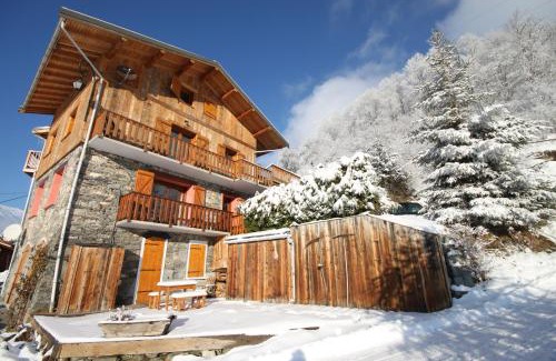 Les Varcins Ski Chalet | Sycamore Alpine Retreat - 5 mins from the slopes