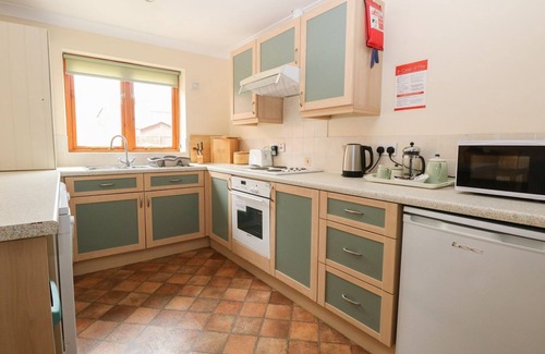 Foxley House | SYCAMORE, family friendly, with a garden in Foulsham