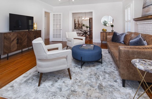 Lincolnton House | Sycamore House steps away from Downtown Lincolnton, 30 mins to South Mtn Park!
