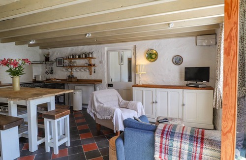 Fishguard Cottage | SYCAMORE VESTRY, pet friendly, character holiday cottage in Fishguard