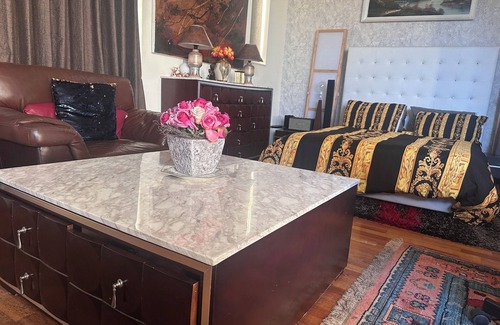 Maroubra Apartment | Sydney Penthouse 1King Bed Queen Bed Extra Queen available Service Guarantee