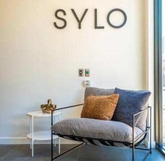 Adelaide Central Business District Apartment | SYLO Luxury Apartments - 1Gb Fibre Internet
