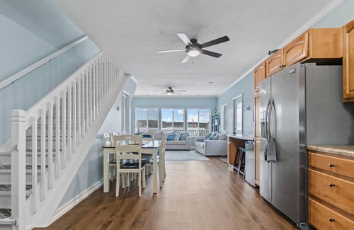 Brimfield House | Sylvan lakefront; pet friendly; sleeps 8