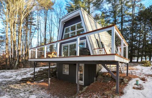 Stowe Area House | Sylvan Park: 3 br A-frame w/deck near Village