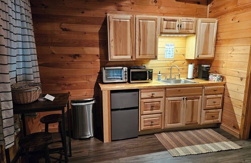 Helen Cabin | Sylvan Valley Lodge & Cellars