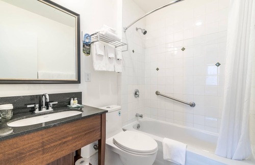 West End Hotel | Sylvia Hotel