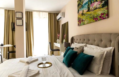 Saints Constantine and Helena Apartment | Symphony Flora