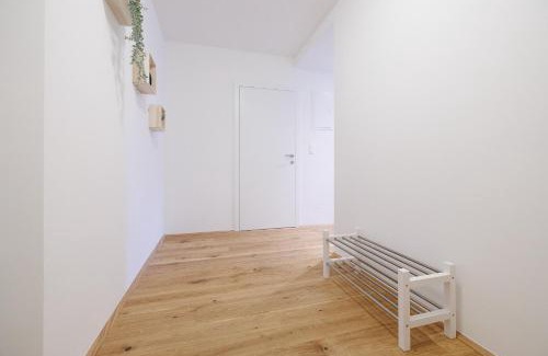 Neulerchenfeld Apartment | SYMPHONY Apartments 40 - Modern Loft with Terrace and Grill in Central Location
