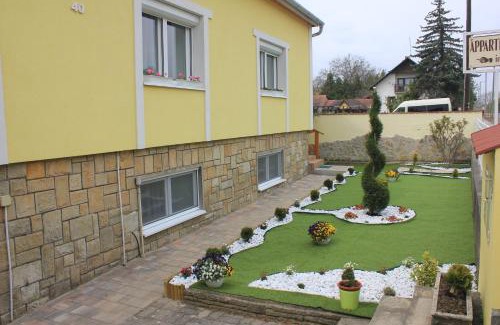 Heviz Apartment | Szántó Villa