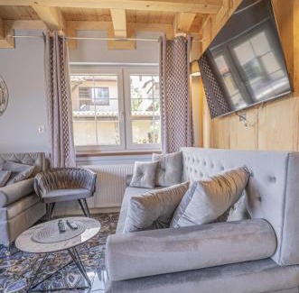 Karpacz Ski Chalet | Szafranowe Wzgórze I-Dom z parkingiem, Sauna, zew Jacuzzi
